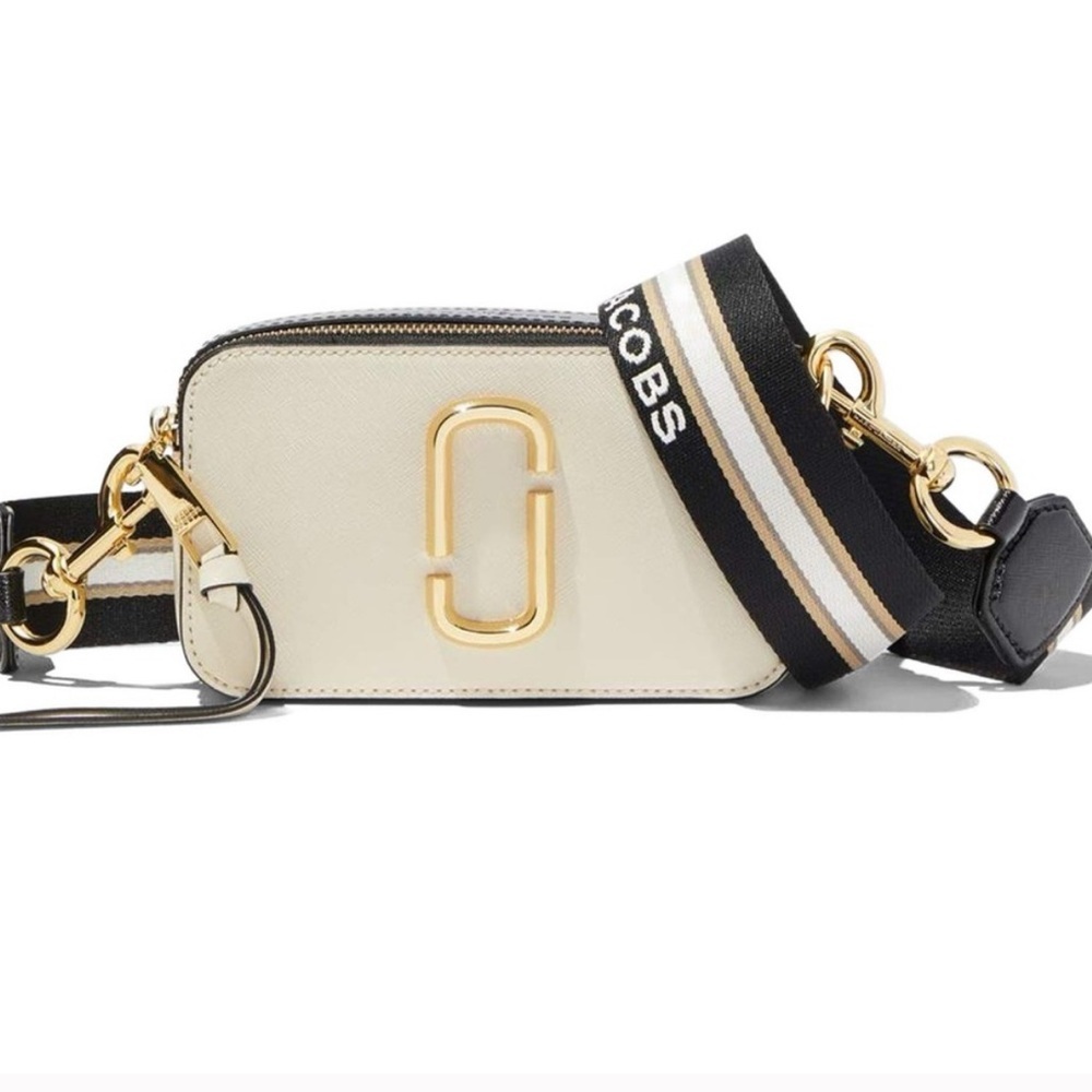 Marc Jacobs Cream Snapshot Crossbody with Gold Hardware and Branded Strap - Picture 10 of 11